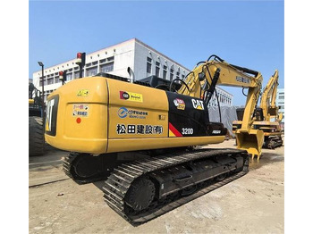 Гусеничный экскаватор CATERPILLAR 320D