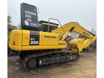 Гусеничный экскаватор KOMATSU PC200-7