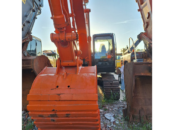 Экскаватор HITACHI ZX210