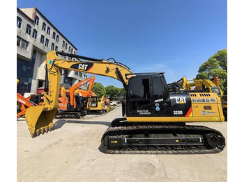 Гусеничный экскаватор CATERPILLAR 320D