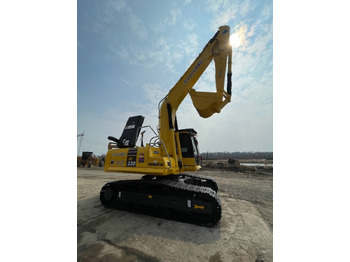 Гусеничный экскаватор KOMATSU PC220-8