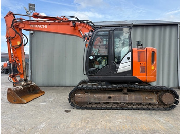Гусеничный экскаватор HITACHI ZX135