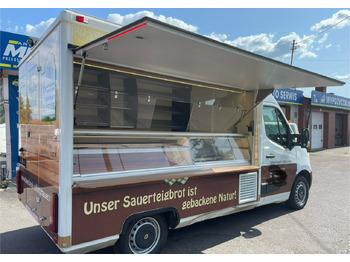 Торговый грузовик RENAULT Master