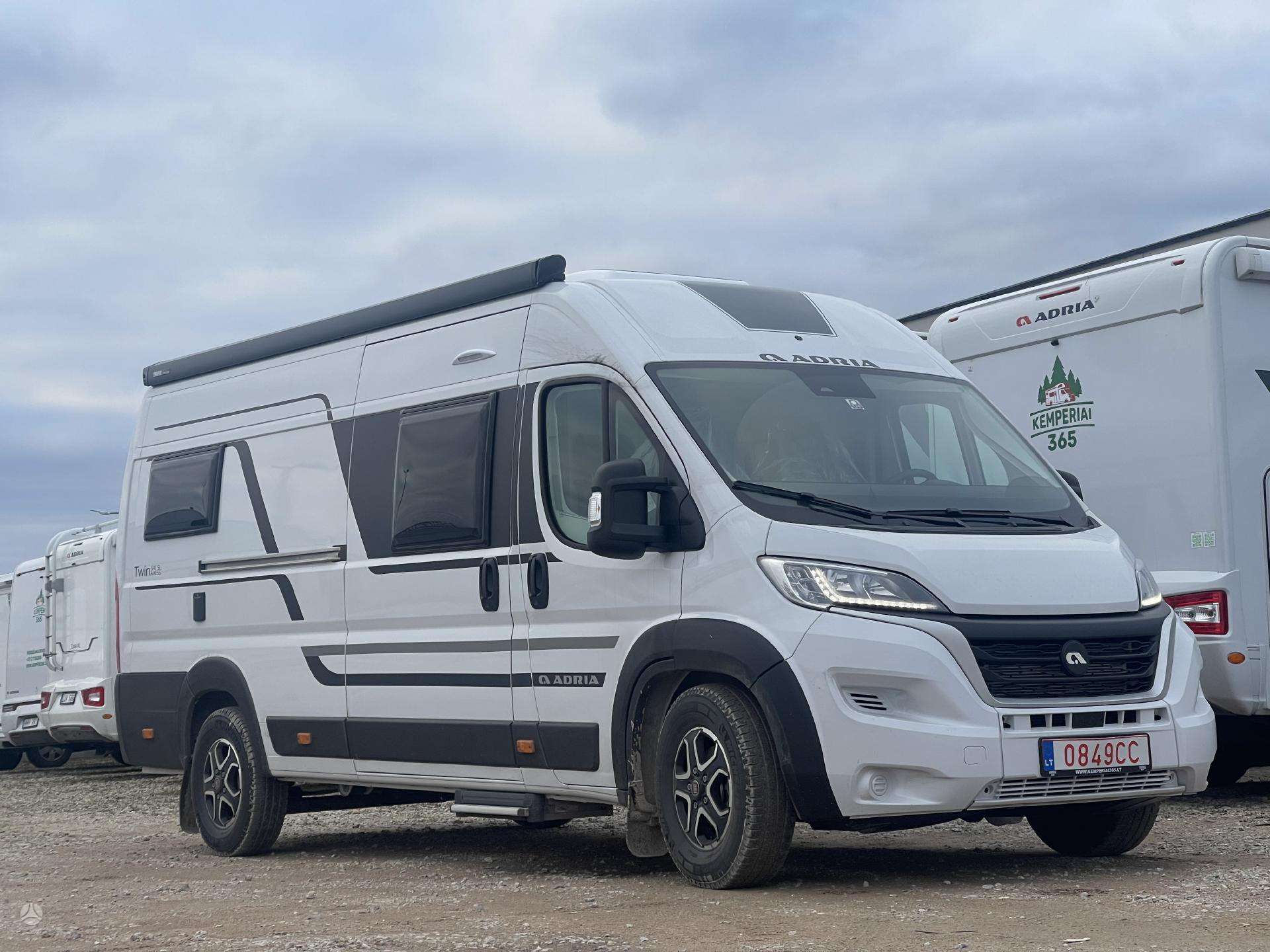 Новый Кастенваген ADRIA Twin Axess 640SL: фото 2