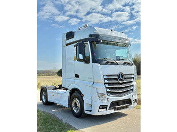 Тягач MERCEDES-BENZ Actros 1845