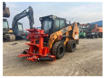 Мини-погрузчик с бортовым поворотом CASE