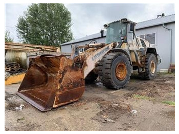 Колёсный погрузчик LIEBHERR L 550