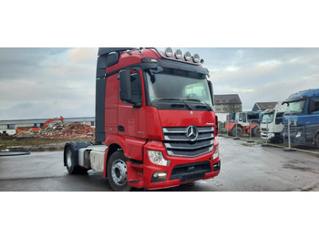 Тягач MERCEDES-BENZ Actros 1842