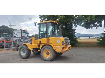 Колёсный погрузчик Volvo L30G: фото 2