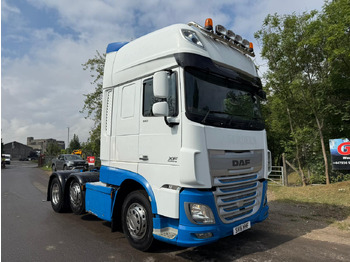 : фото в шапке страницы