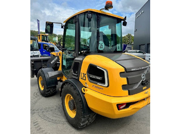 Колёсный погрузчик Volvo L 25 Electric: фото 5