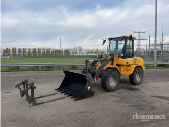 Колёсный погрузчик VOLVO L30B