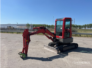Мини-экскаватор BOBCAT E26