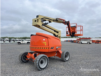 Коленчатый подъемник JLG