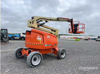 Коленчатый подъемник JLG