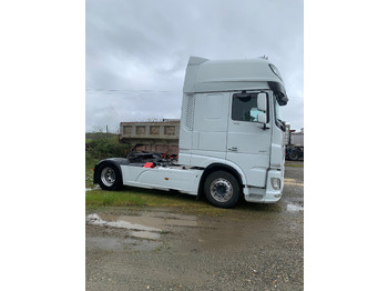 Тягач DAF XF 530