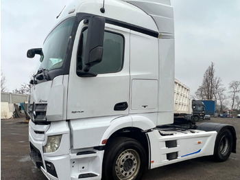 Тягач MERCEDES-BENZ Actros 1843