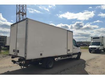 Цельнометаллический фургон Mercedes-Benz Sprinter: фото 3 Цельнометаллический фургон Mercedes-Benz Sprinter: фото 3