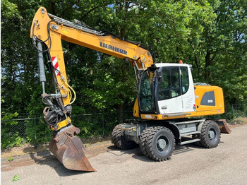 Колёсный экскаватор LIEBHERR A 918