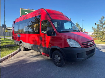 Микроавтобус IVECO Daily