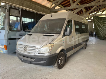 Микроавтобус MERCEDES-BENZ