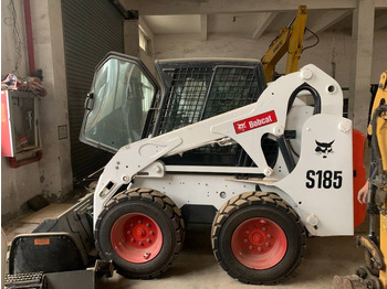 Мини-погрузчик с бортовым поворотом BOBCAT S185