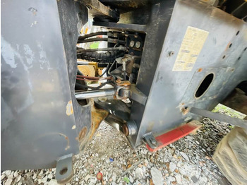 Колёсный погрузчик Komatsu WA320: фото 2