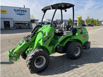 : фото в шапке страницы