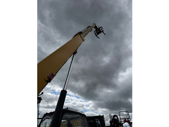 Телескопический погрузчик CATERPILLAR TH