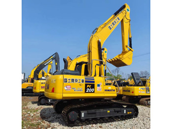 Гусеничный экскаватор KOMATSU PC200-8