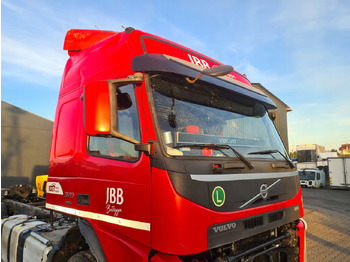 Кабина VOLVO FM