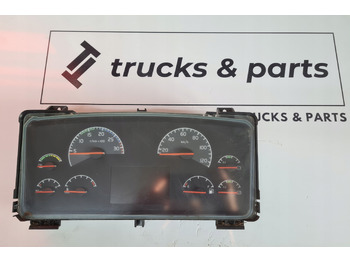 : фото в шапке страницы