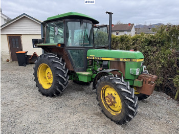 Трактор JOHN DEERE