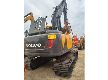 Гусеничный экскаватор VOLVO EC150: фото 2 Гусеничный экскаватор VOLVO EC150: фото 2