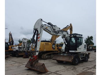 Колёсный экскаватор LIEBHERR A 914