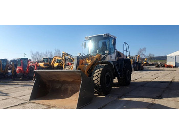 Колёсный погрузчик LIEBHERR L 550