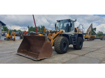Колёсный погрузчик LIEBHERR L 550