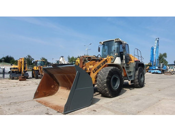 Колёсный погрузчик LIEBHERR L 566