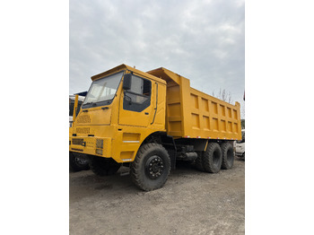 Самосвал SINOTRUK