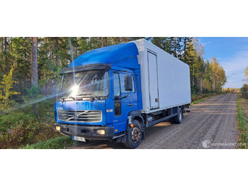 Грузовик с закрытым кузовом VOLVO FL 220