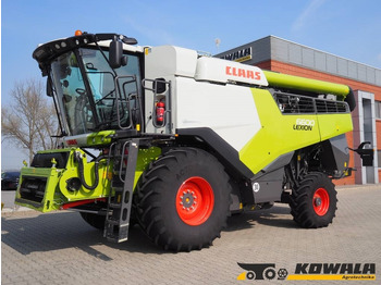 Зерноуборочный комбайн CLAAS Lexion 660