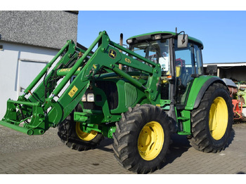 Трактор JOHN DEERE 6220