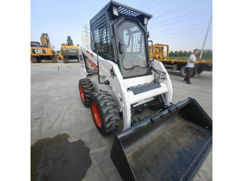 Мини-погрузчик с бортовым поворотом Bobcat S160: фото 3 Мини-погрузчик с бортовым поворотом Bobcat S160: фото 3