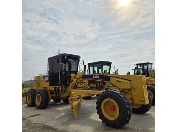 Грейдер CATERPILLAR 140K