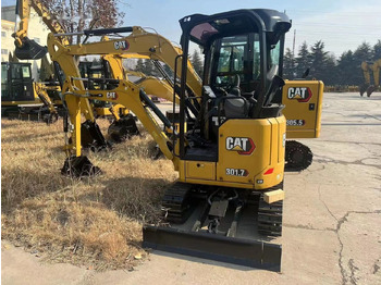 Мини-экскаватор CATERPILLAR 301.7