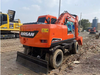 Колёсный экскаватор Doosan DX150W: фото 2