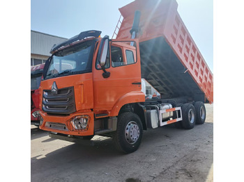 Самосвал SINOTRUK