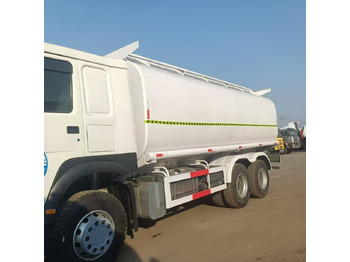 Грузовик-цистерна SINOTRUK HOWO