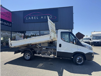 Малотоннажный самосвал IVECO Daily 35c12