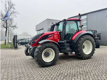 Valtra T144 Hitech в лизинг Valtra T144 Hitech: фото 1